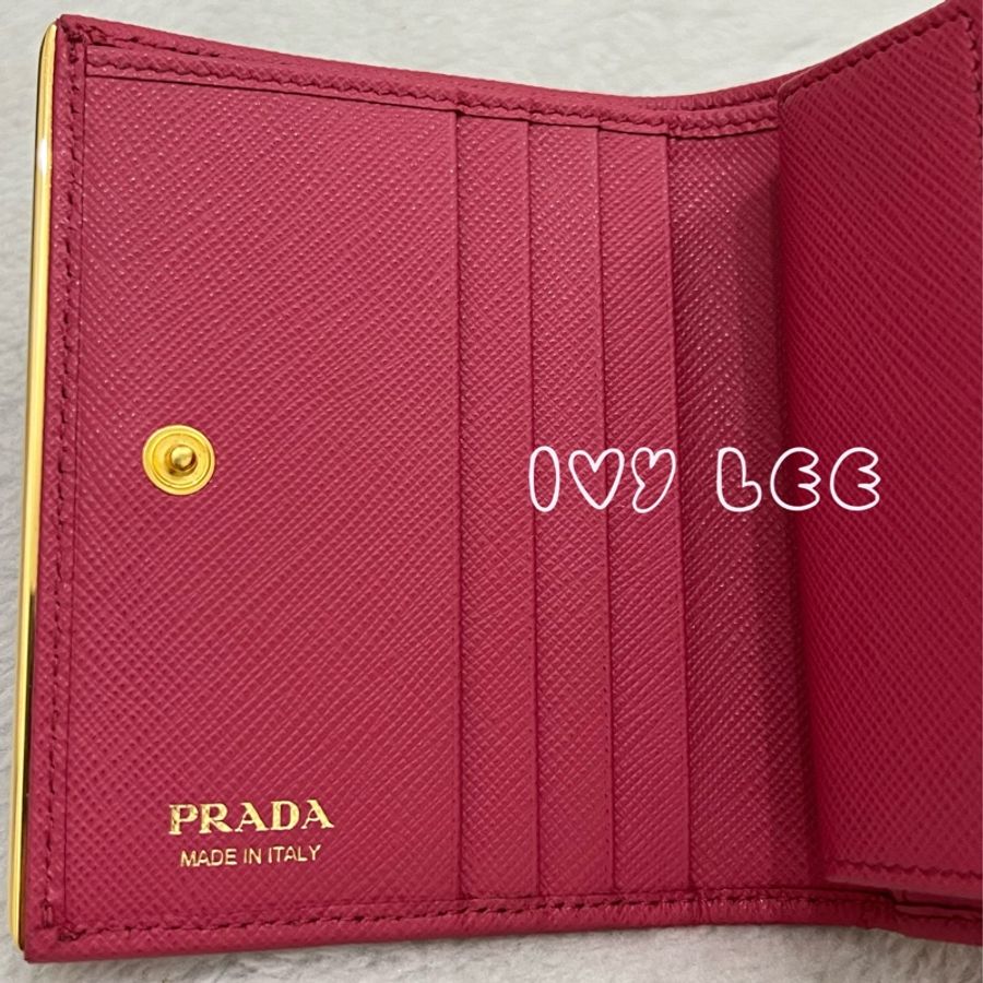 Prada 皮革雙折皮夾 1MV204 粉紅色 唇膏粉 金邊 短夾 近新二手精品-14