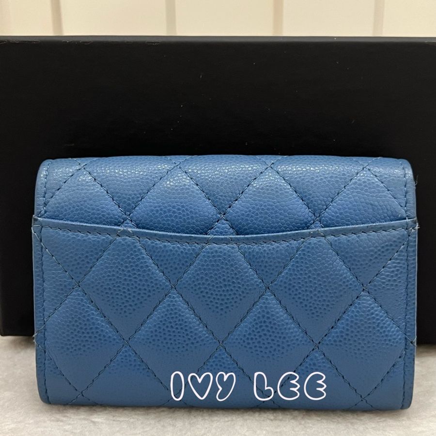 CHANEL 香奈兒 經典金色雙C LOGO菱格紋31開 暗釦卡夾 零錢包 藍色荔枝皮 二手精品-1