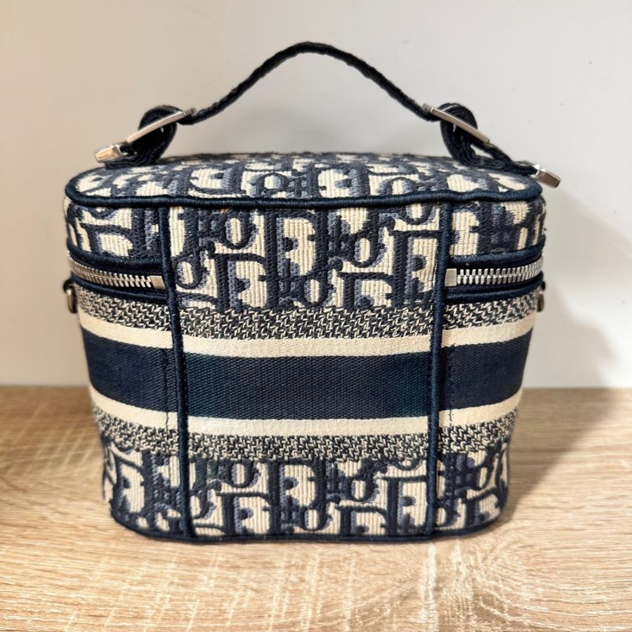 Dior 藍提花布霧銀釦手提肩背化妝包-10