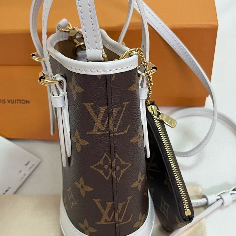 LV nano bucket 水桶包 紐約第五大道LV旗艦店購入-7