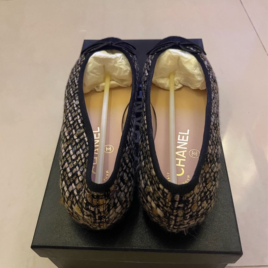 Chanel毛呢娃娃鞋38C號-3