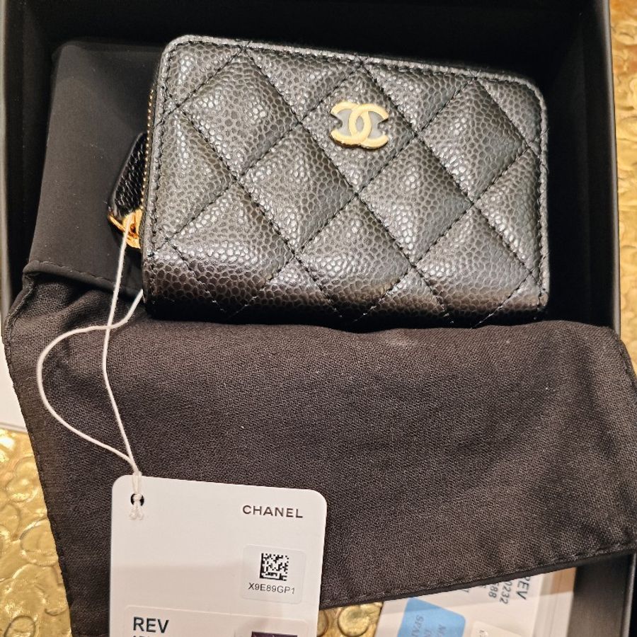 Chanel 經典黑金ㄇ字拉鍊零錢包-1