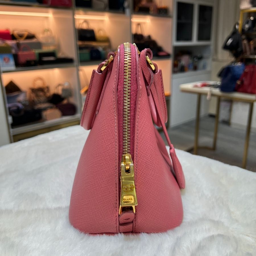 PRADA saffiano mini Dome bag 普拉達 迷你貝殼包 XA012-3