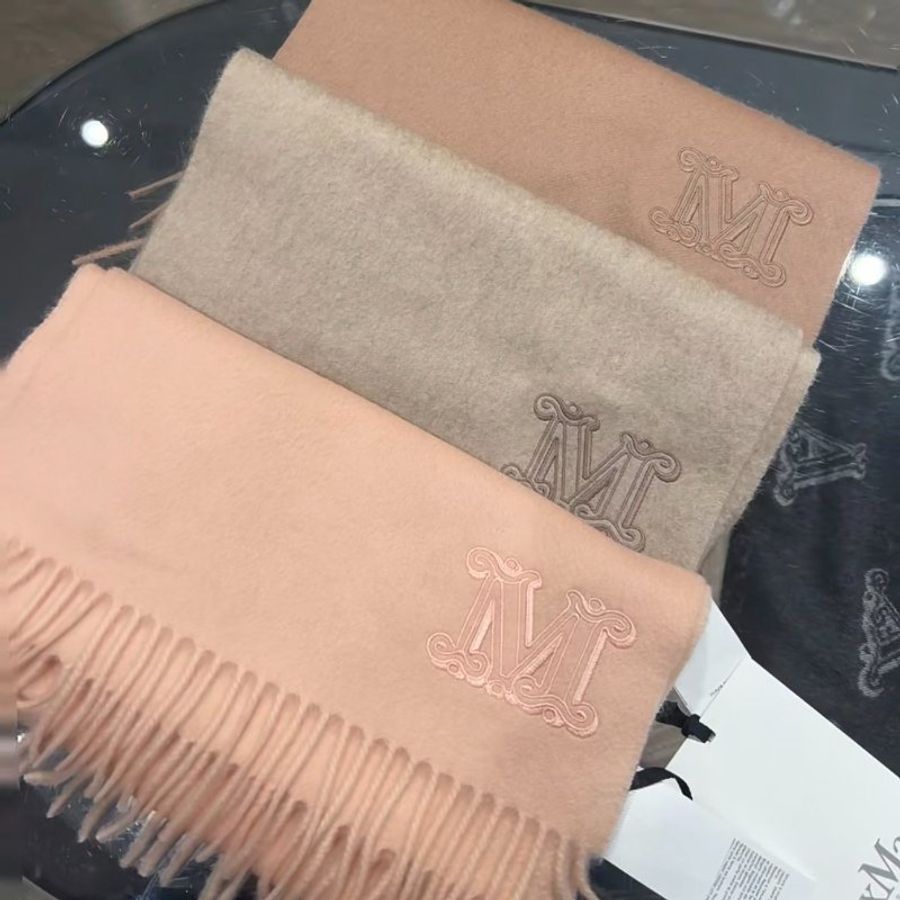 🧧新年特價活動🧧Max Mara 羊絨喀什米爾刺繡圍巾 柔粉色-1