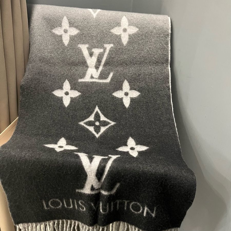Louis Vuitton LV M76336經典Reykjavik Gradient 漸層圍巾 披肩-0
