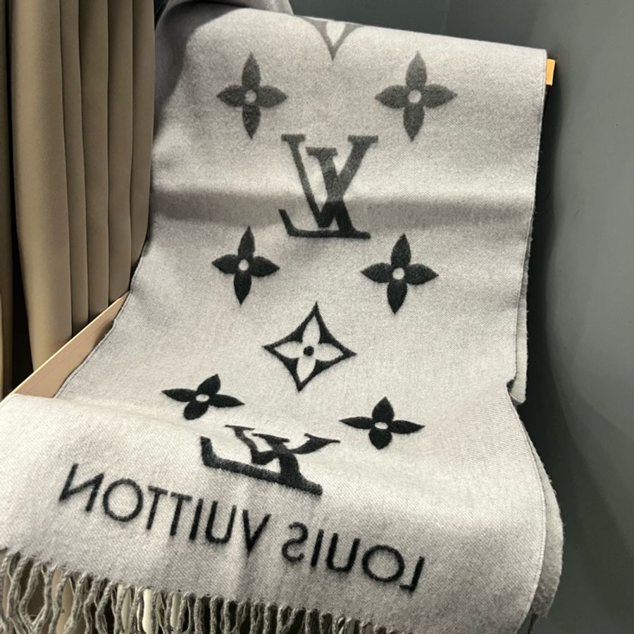Louis Vuitton LV M76336經典Reykjavik Gradient 漸層圍巾 披肩-5