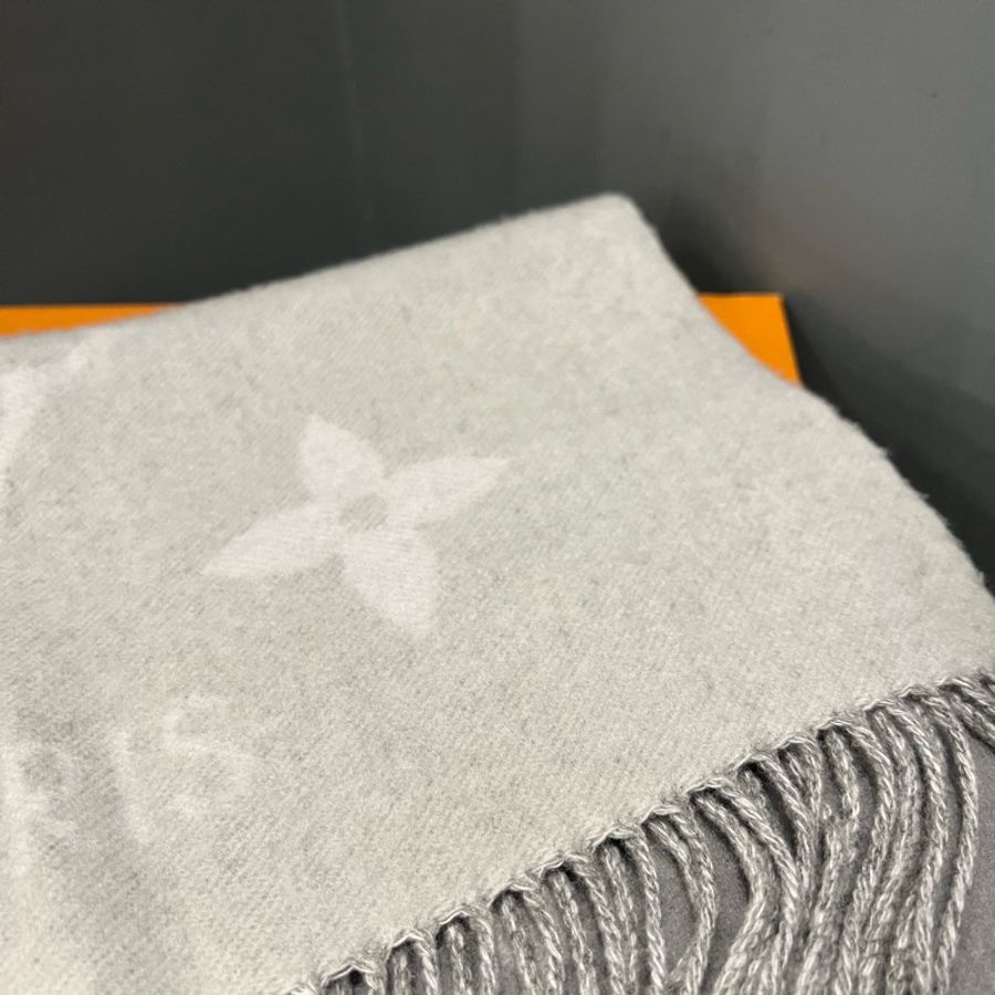 Louis Vuitton LV M76336經典Reykjavik Gradient 漸層圍巾 披肩-20