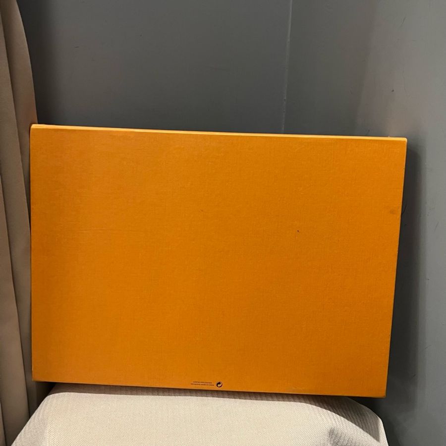 Louis Vuitton LV M76336經典Reykjavik Gradient 漸層圍巾 披肩-23