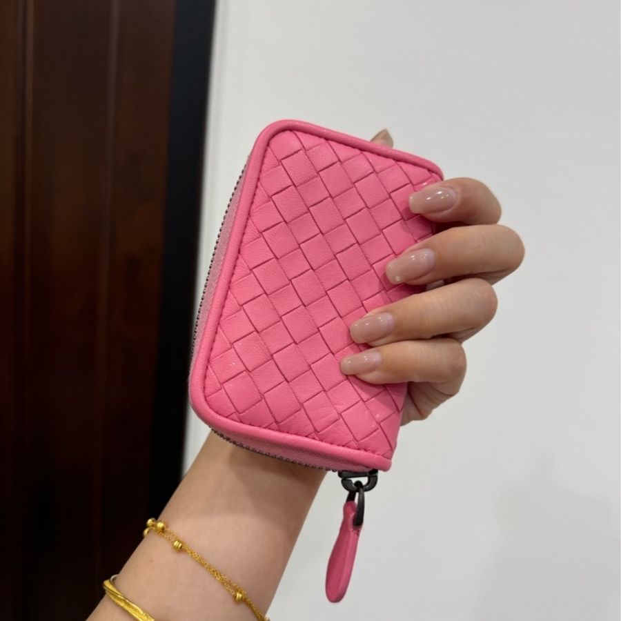 BV Bottega Veneta 粉 零錢包 信用卡 卡包 錢包 卡夾 ㄇ拉 短夾-4
