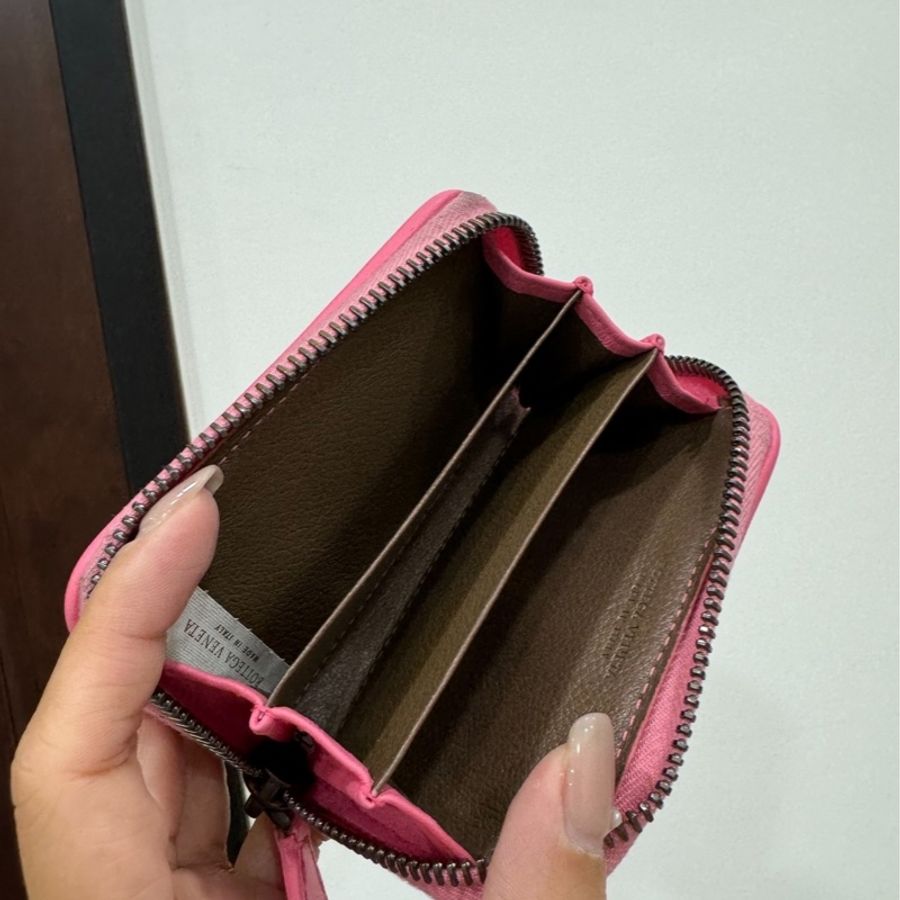BV Bottega Veneta 粉 零錢包 信用卡 卡包 錢包 卡夾 ㄇ拉 短夾-9