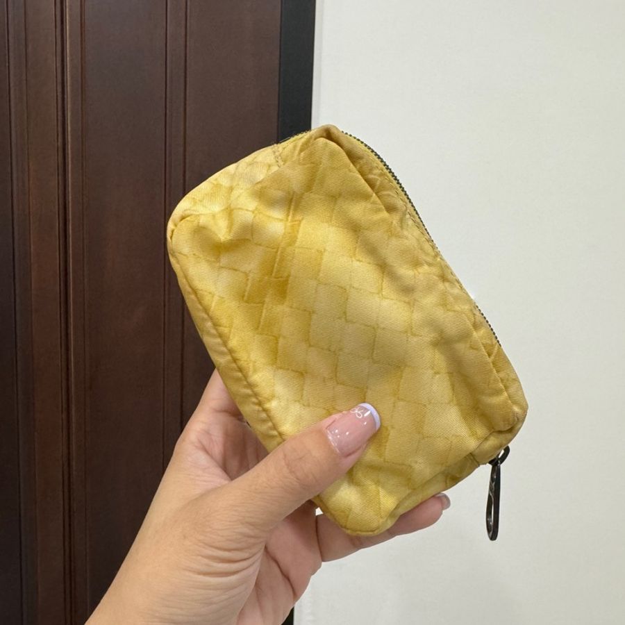 Bottega Veneta BV  黃色 帆布 編織圖 零錢包 化妝包 萬用包 收納包-1