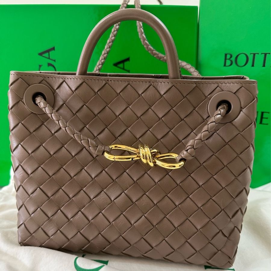 Bottega Veneta Small Andiamo 棕色(栗子色)斜背/肩背包-0