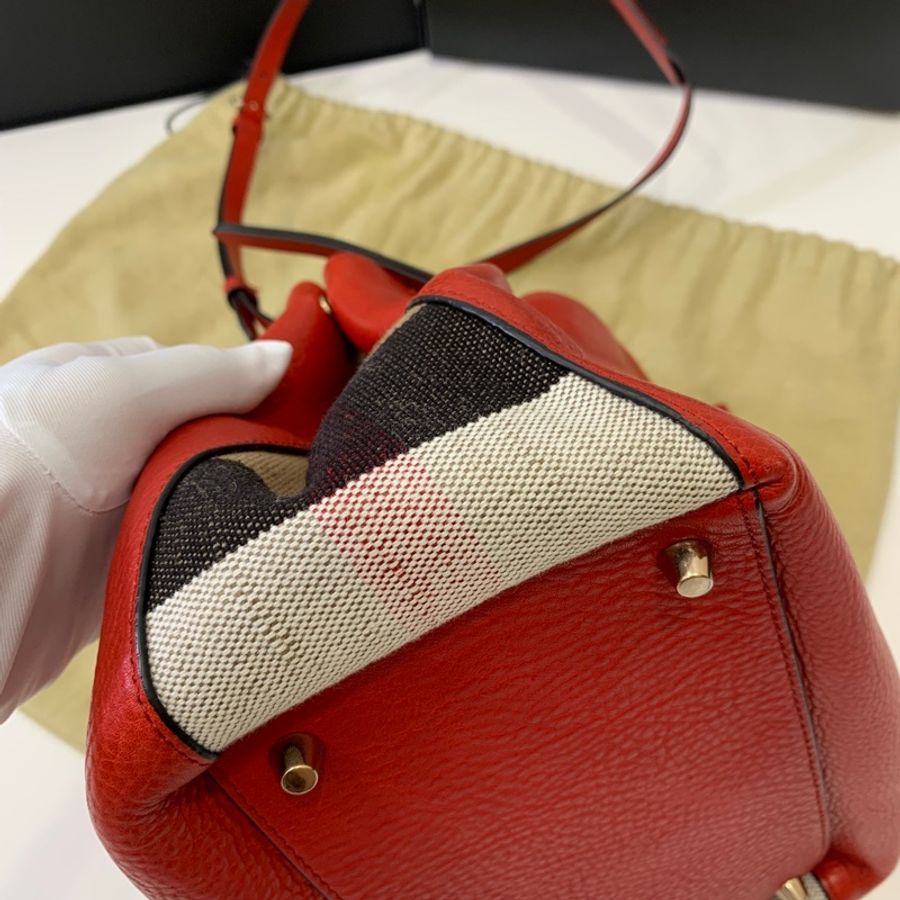 BURBERRY 紅 經典格紋 拼接束口 手提包 肩背包 公事包 斜背包 側背包-13