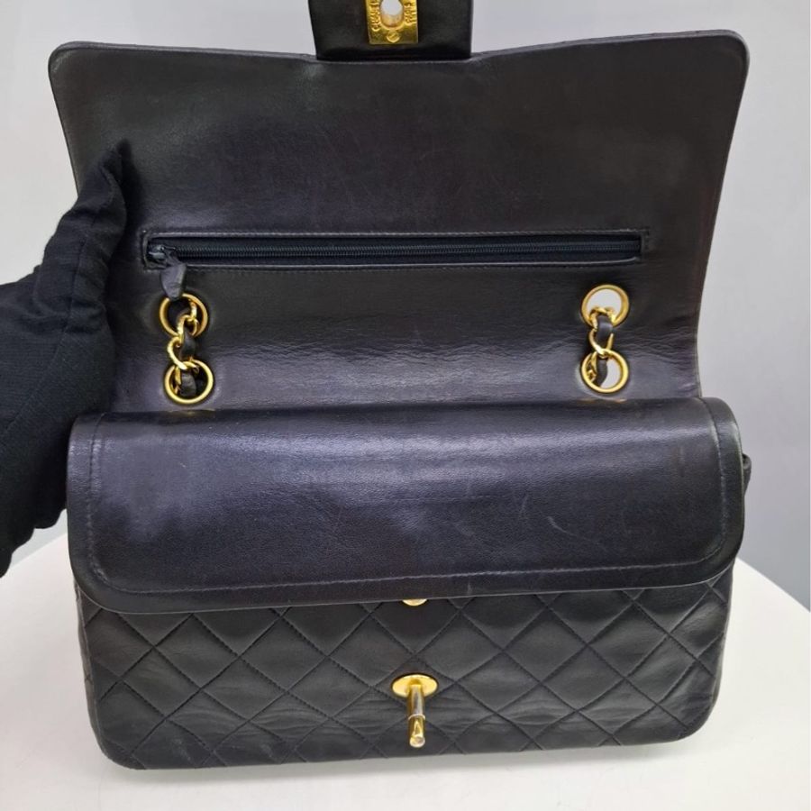 Vintage Chanel 2.55 Classic  Flap Bag-8