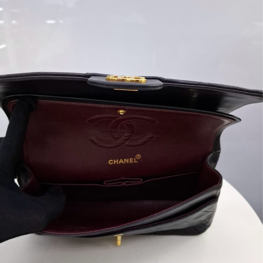 Vintage Chanel 2.55 Classic  Flap Bag-15