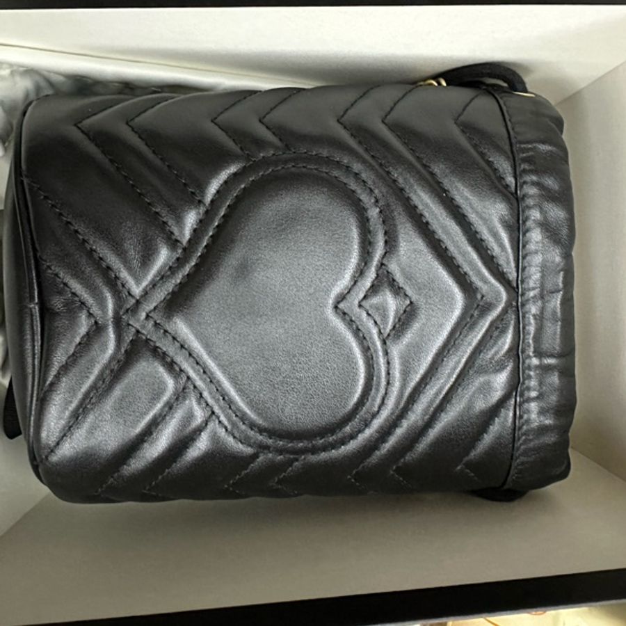 Gucci GG Marmont 迷你水桶包-6