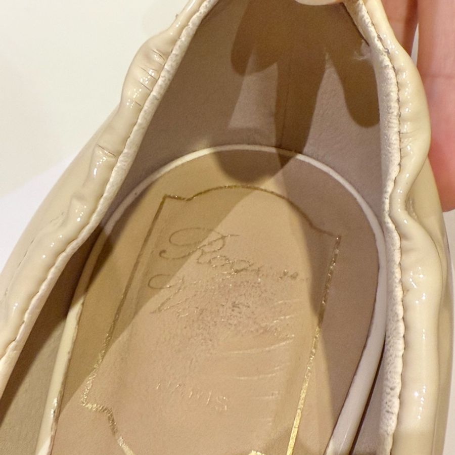 Roger Vivier 白色氣質平底鞋-14