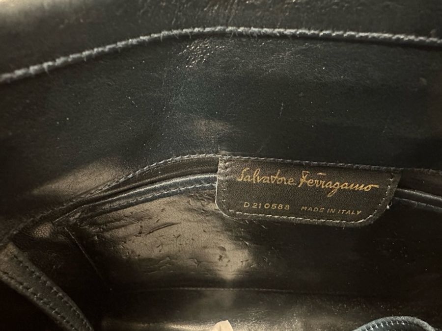 💕清貨價💕復古Salvatore Ferragamo 2 ways 手袋 (斜背/手拿)-17