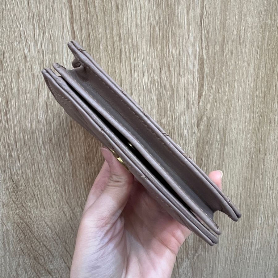 Gucci 藕色牛皮霧金釦mini短夾-7