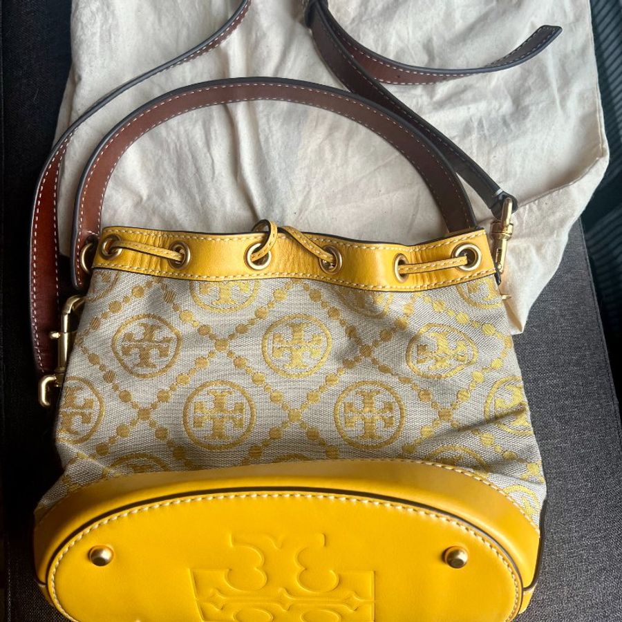 Tory Burch T-monogram bucket bag yellow 水捅包-0