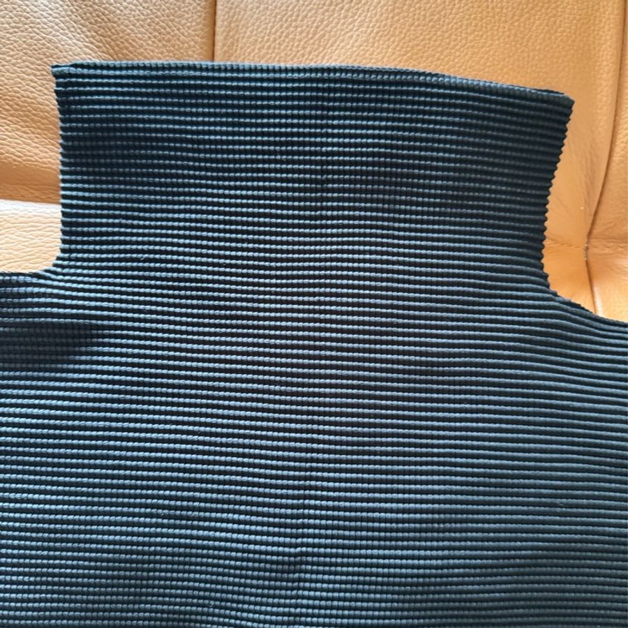 me isseymiyake Pleatsplease 三宅一生黑色上衣-6