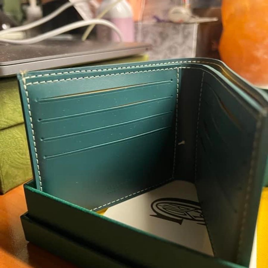 日本衝動購物買太多🇯🇵GOYARD 綠色 victoire wallet 八卡皮夾 用不到出售-1