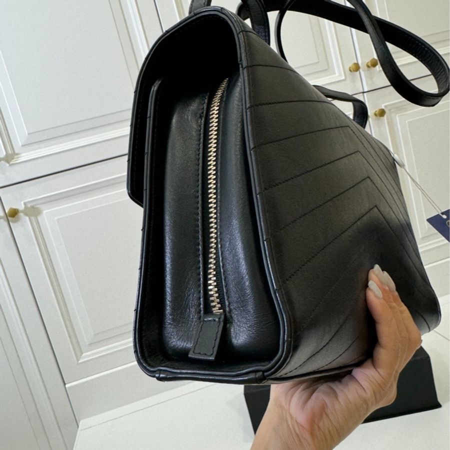 CHANEL 香奈兒 漢堡系列 油蠟牛皮 珐琅 雕刻鏈 黑 信封包 斜背包 肩背包 側背包 手提包-46