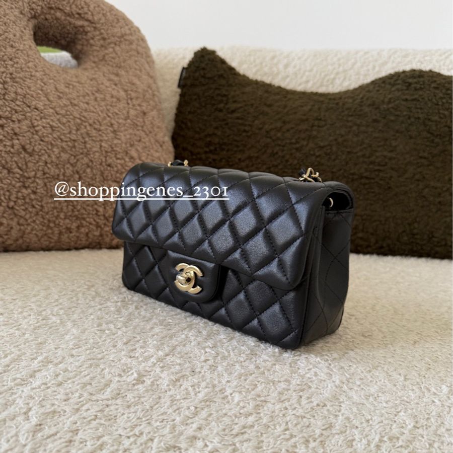香奈兒 Chanel 全新品 mini cf 大mini 經典迷你包 CF20 黑金羊皮 迷你翻蓋包 🧬小瑕疵🥲-1