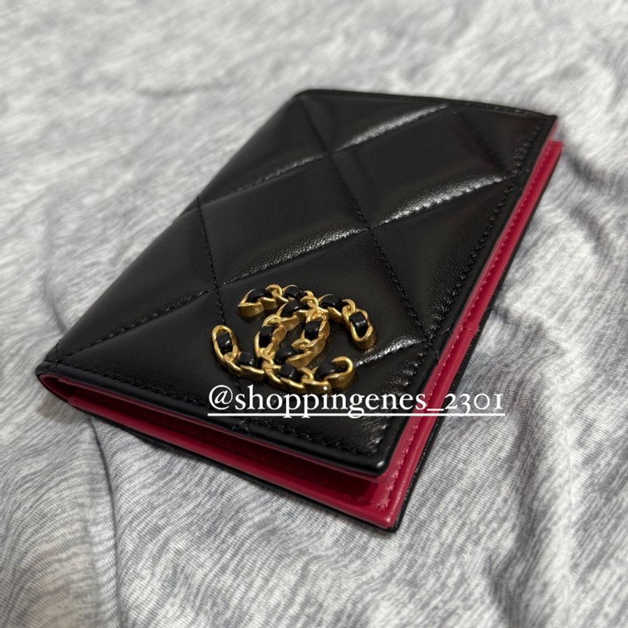 香奈兒 Chanel 全新品 19系列 護照套-0