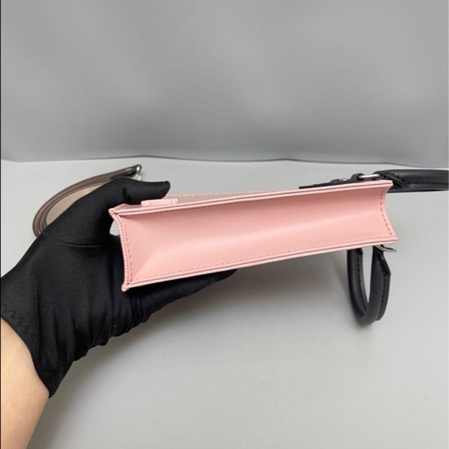 LV路易威登Petit Sac Plat水波紋粉色琴譜包-4