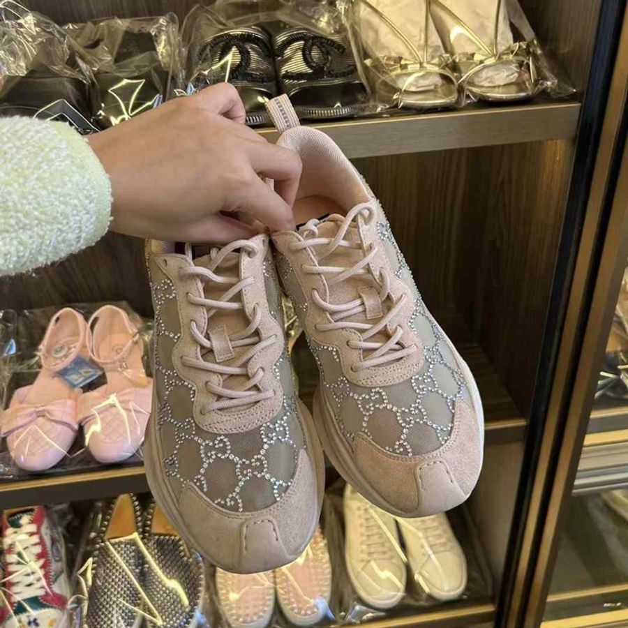 Gucci 水晶logo運動鞋 39號 包裝齊全 只穿兩次 原價近三萬-2