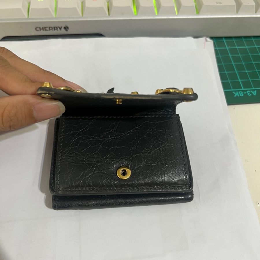 balenciaga 小羊皮灰色皮夾-11