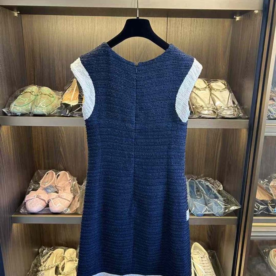 Chanel 秀款連身裙+外套  原價近三十萬 尺寸34碼 全智賢同款 非常新 誠可議-6