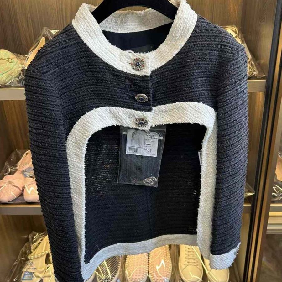 Chanel 秀款連身裙+外套  原價近三十萬 尺寸34碼 全智賢同款 非常新 誠可議-7