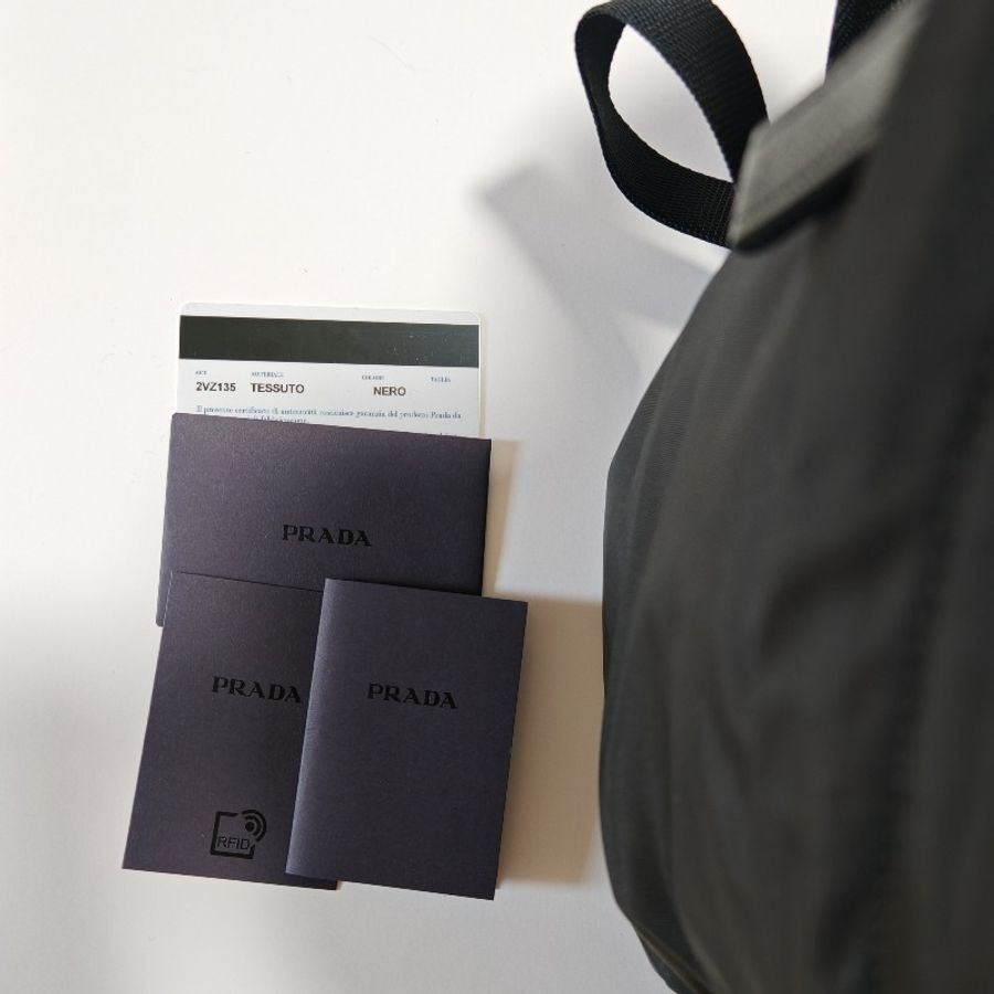 (已保留❌勿下單)Prada Re-nylon saffiano leather backpack 黑色中性款式後背包 尼龍 背囊 雙肩包 男女合用-7