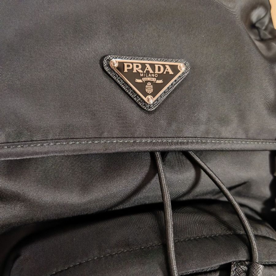 (已保留❌勿下單)Prada Re-nylon saffiano leather backpack 黑色中性款式後背包 尼龍 背囊 雙肩包 男女合用-11