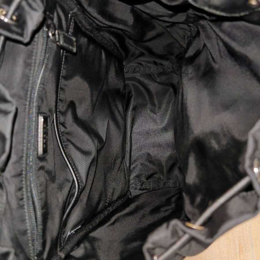 (已保留❌勿下單)Prada Re-nylon saffiano leather backpack 黑色中性款式後背包 尼龍 背囊 雙肩包 男女合用-14