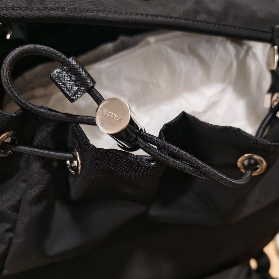 (已保留❌勿下單)Prada Re-nylon saffiano leather backpack 黑色中性款式後背包 尼龍 背囊 雙肩包 男女合用-15