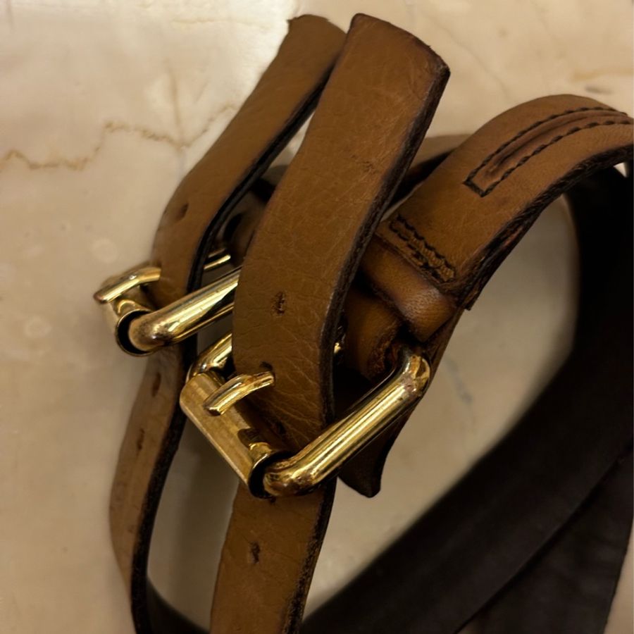 Burberry餅乾色羅馬鞋-10
