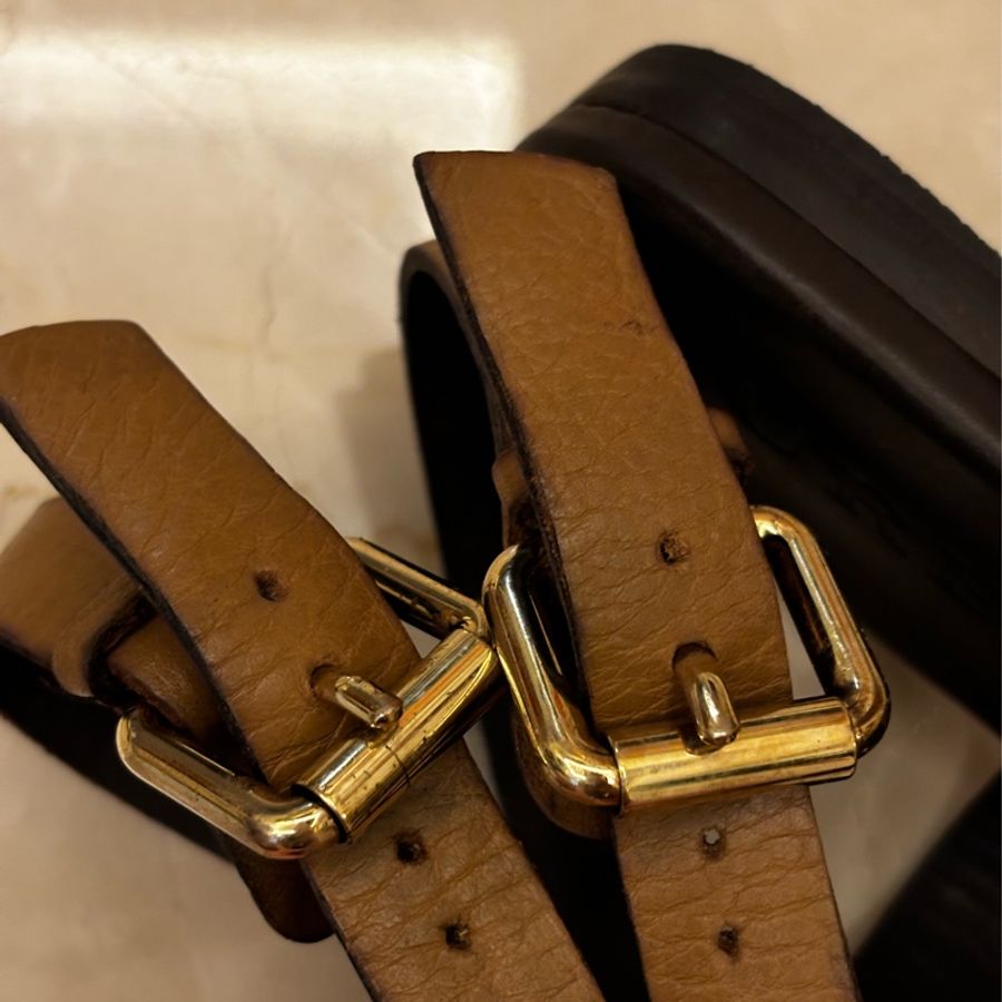 Burberry餅乾色羅馬鞋-11
