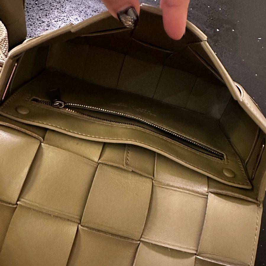 Bottega veneta BV 尼龍肩帶二合一莫蘭迪灰綠色 附防塵袋-16