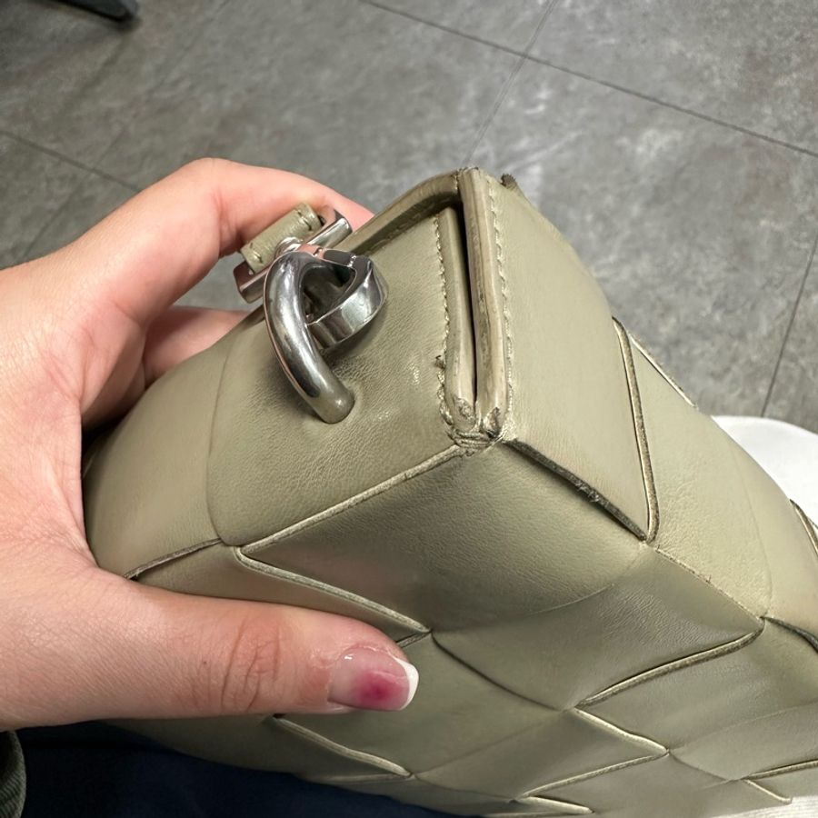 Bottega veneta BV 尼龍肩帶二合一莫蘭迪灰綠色 附防塵袋-29