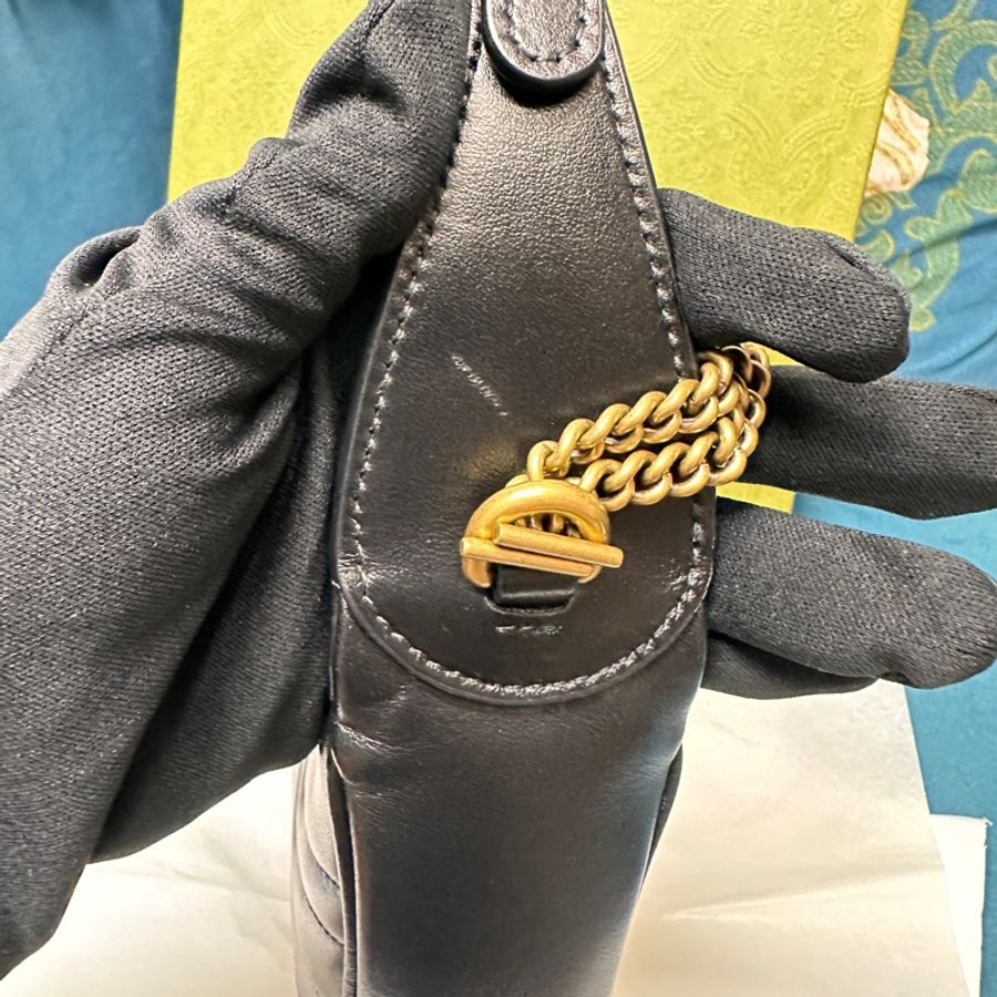 ❄️GUCCI 黑色MARMONT半月形迷你腋下肩背包699514/-4