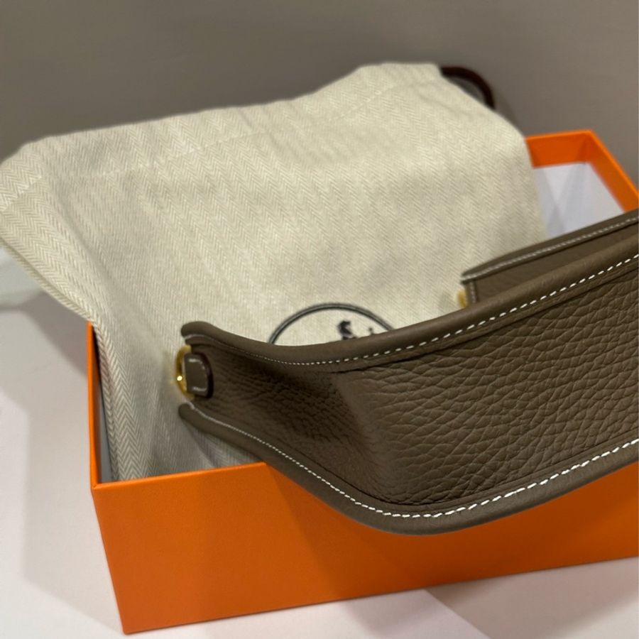 HERMES mini evelyne 16 大象灰金扣-9