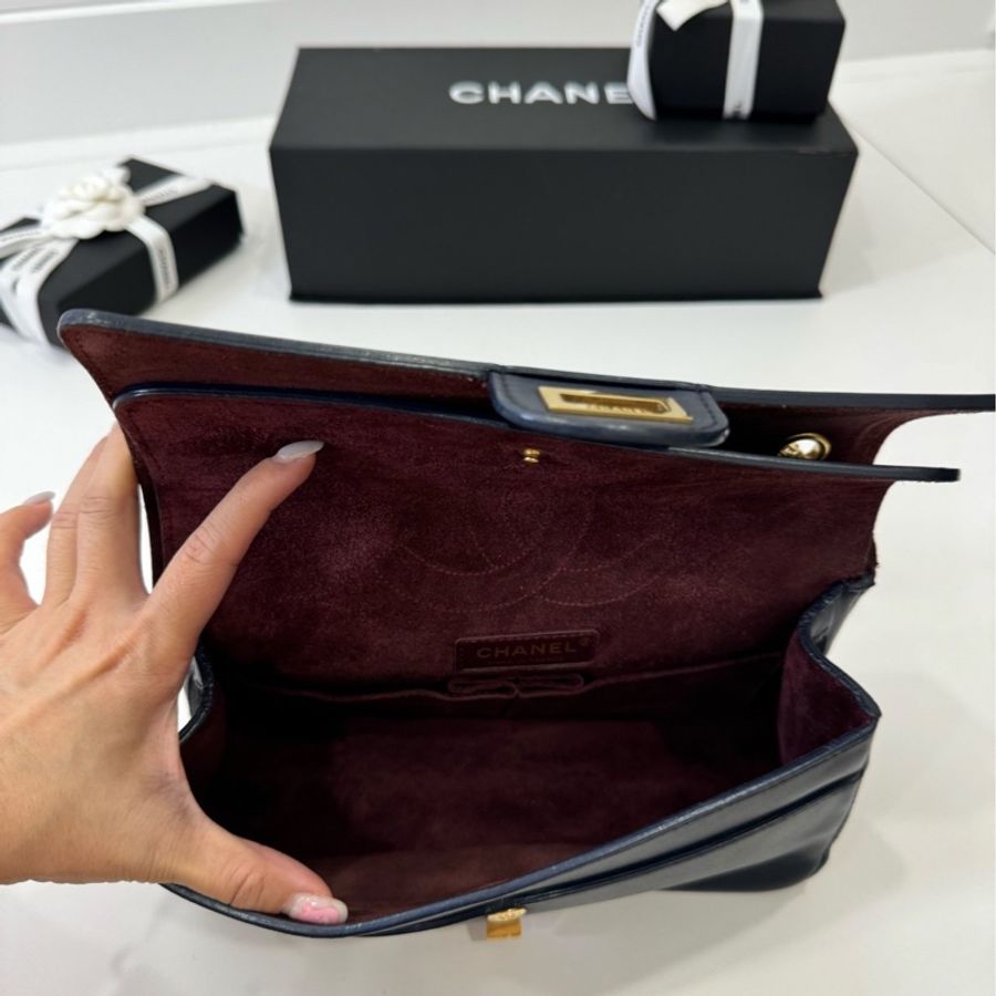 Chanel 香奈兒 漢堡 限量款 2.55 徽章 藏藍 斜背包 肩背包 側背包 手提包 鏈條包 帶鏈包-16