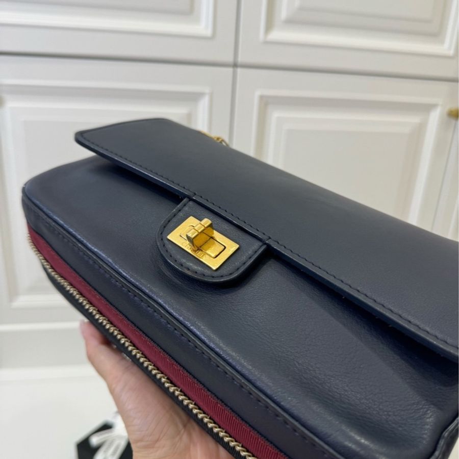 Chanel 香奈兒 漢堡 限量款 2.55 徽章 藏藍 斜背包 肩背包 側背包 手提包 鏈條包 帶鏈包-26