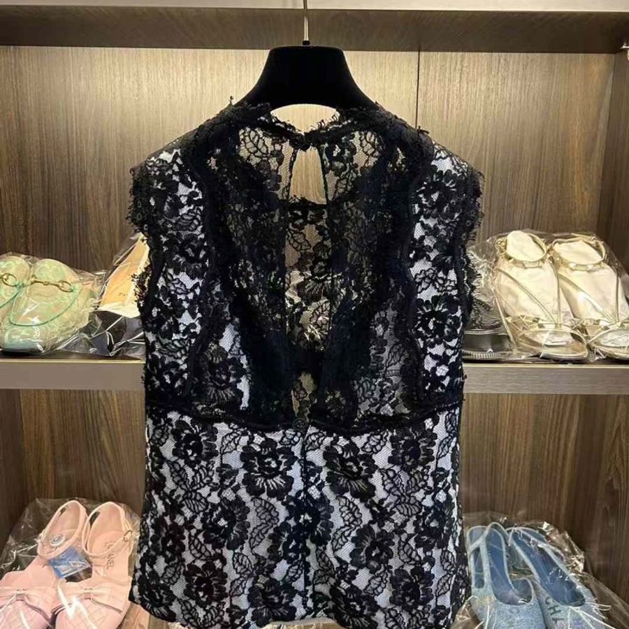 CHANEL 蕾絲上衣 34號 非常新-5