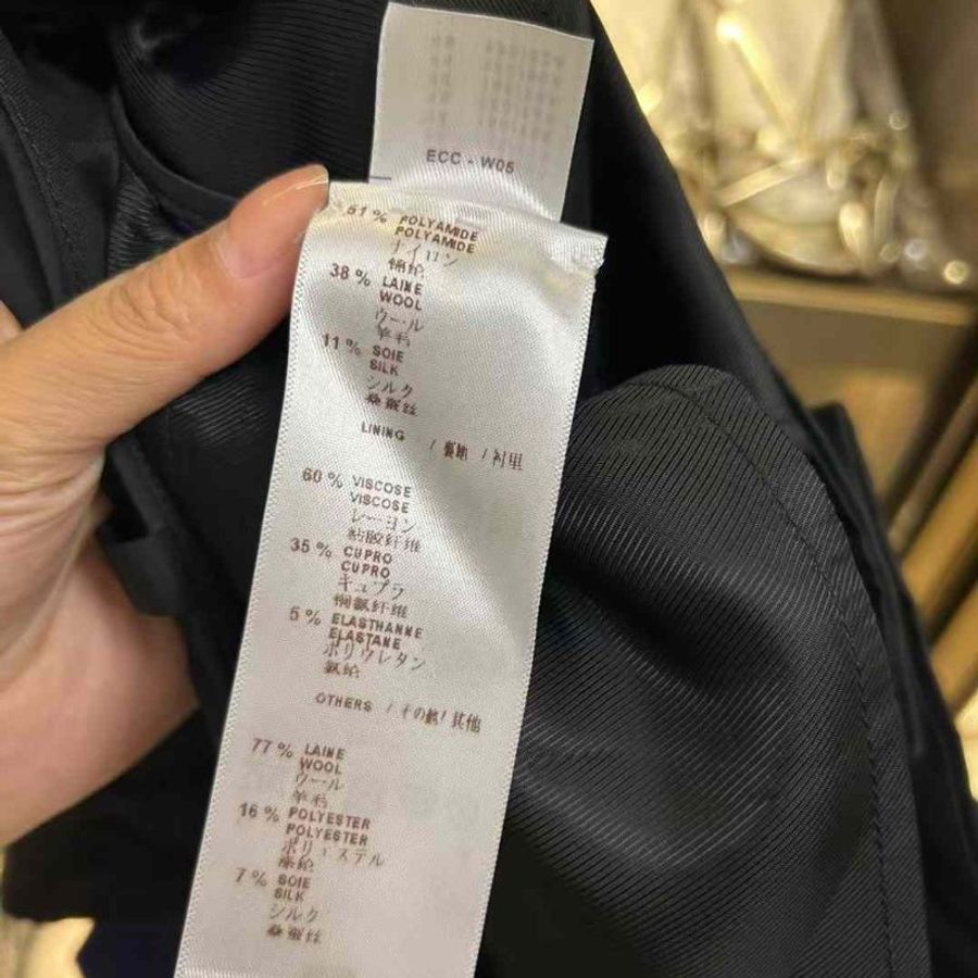 Lv短褲 34偏大 腰圍約74 非常新-2