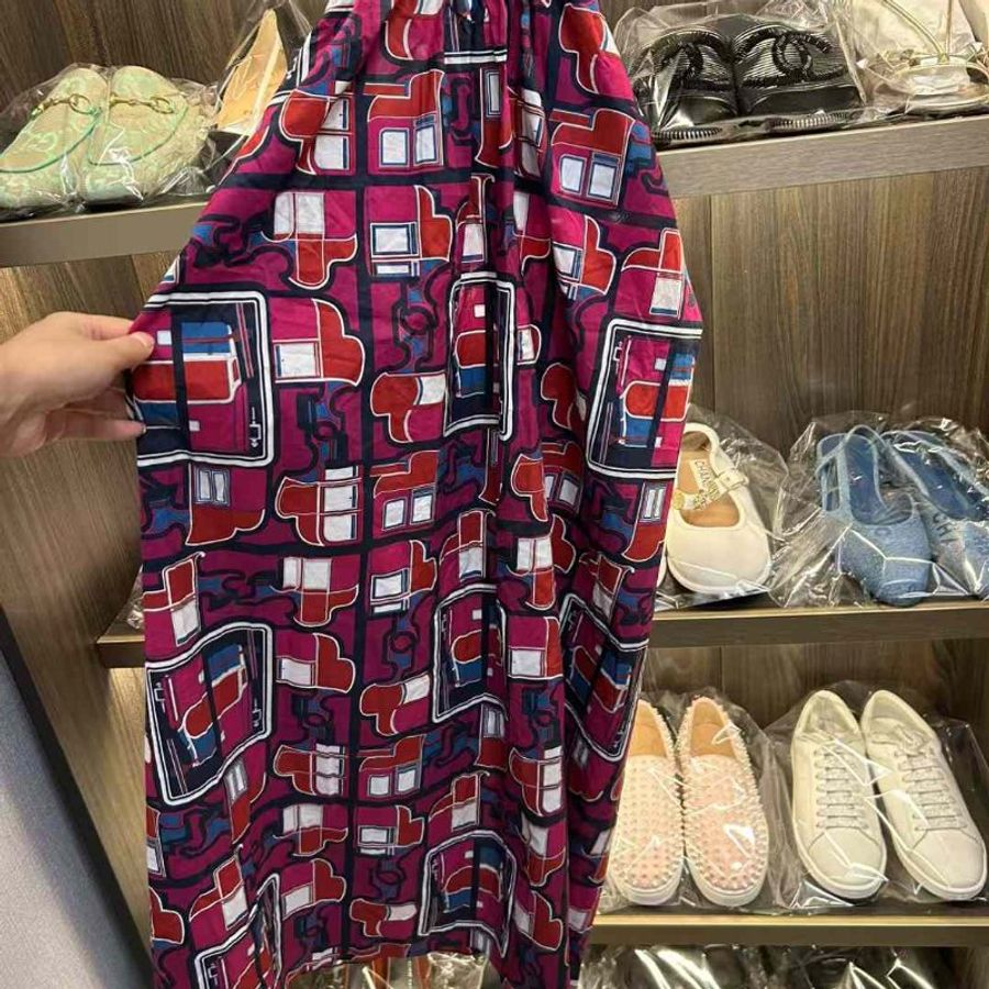 HERMES掛脖連身裙 原價六萬多 尺寸34碼 非常新-1