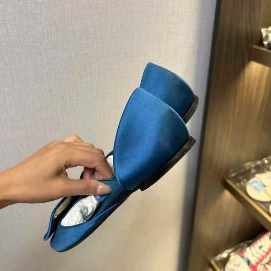 Rv 鑽扣平底鞋 36.5號 很新-1
